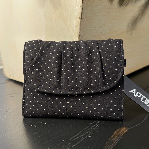 APT.9, NWT, WOMENS, BLACK BILLFOLD WITH GOLD BEADING. - Picture 3 of 5